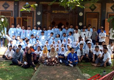 Freshman Week SMP Lazuardi